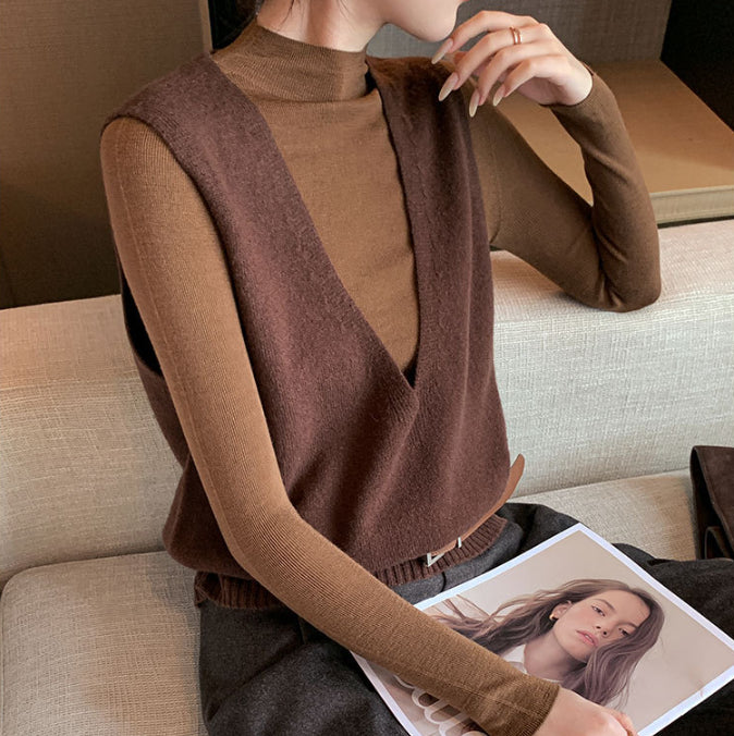 Elegant Deep V-neck Pure Wool Layered Knit Vest