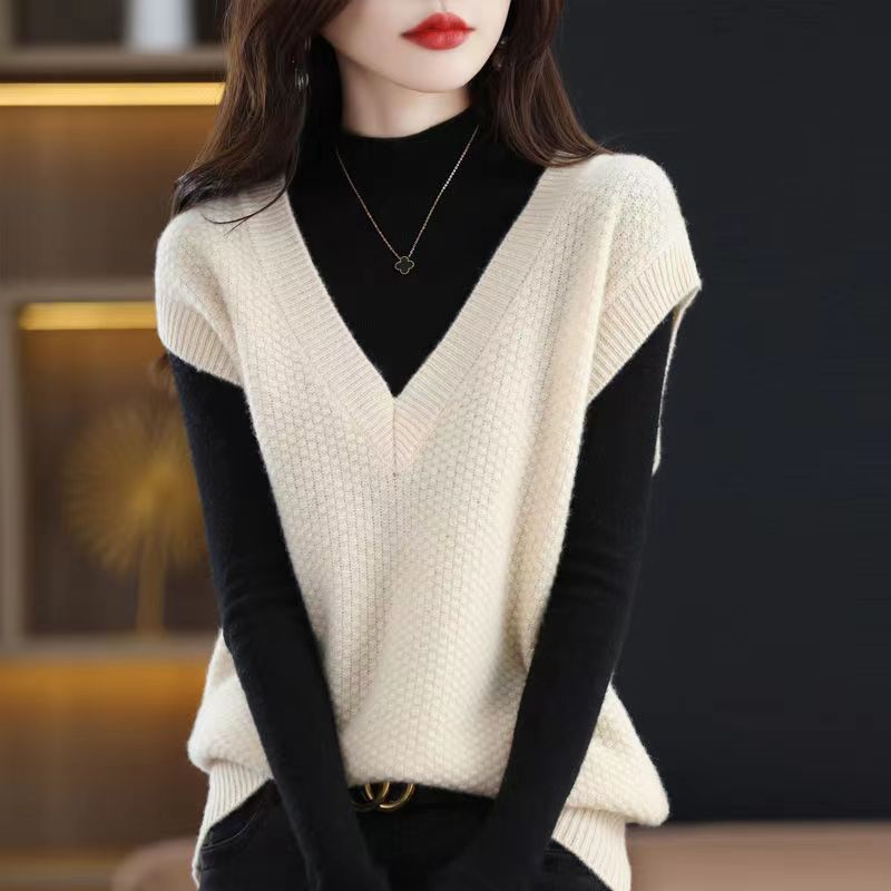 Knitted Sweater Vest